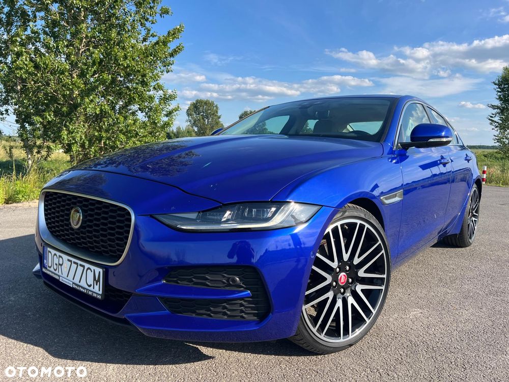 Jaguar XE 2.0 T Prestige - 1