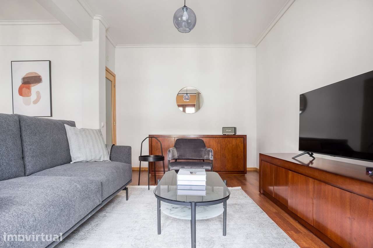 Apartamento T3 com varanda nas Avenidas Novas - Grande imagem: 4/23