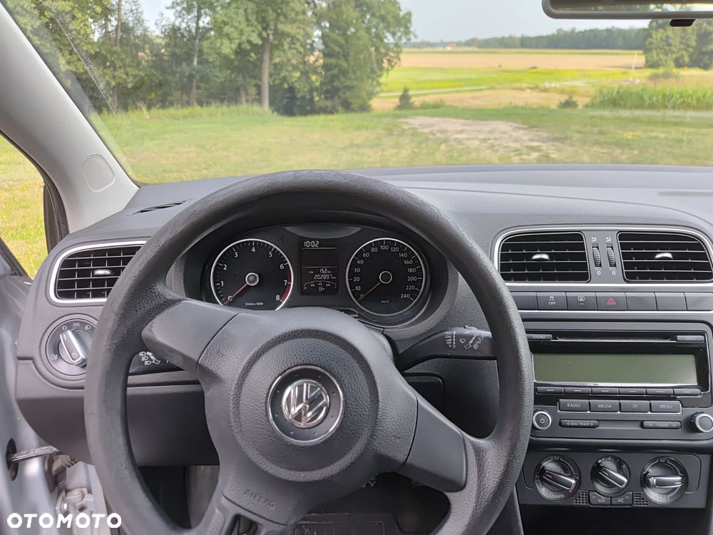 Volkswagen Polo 1.4 16V Comfortline - 6
