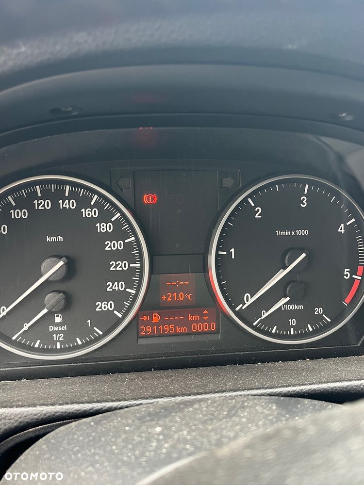 BMW Seria 3 318d - 2