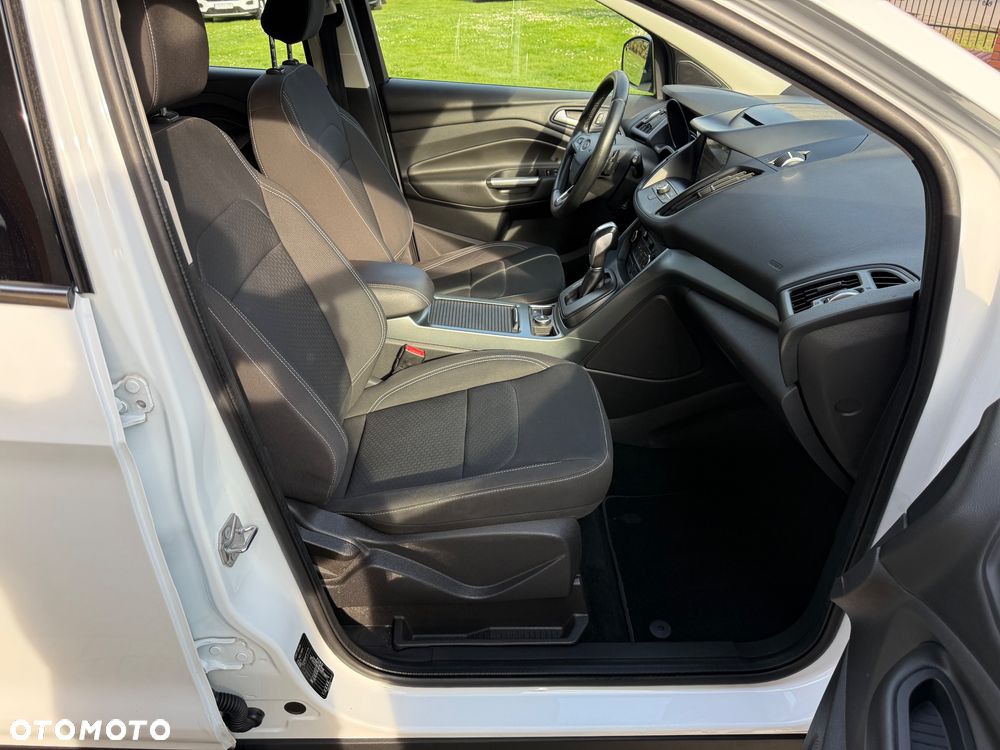 Ford Kuga 2.0 TDCi 4x4 Titanium - 21