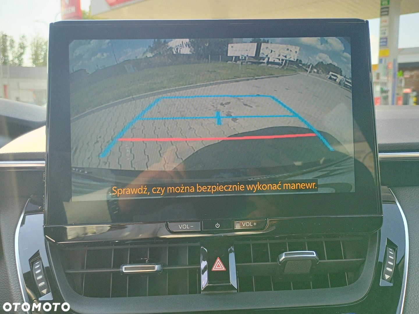 Toyota Corolla 1.8 Hybrid Comfort - 23