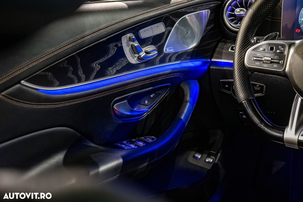 Mercedes-Benz CLS - 22