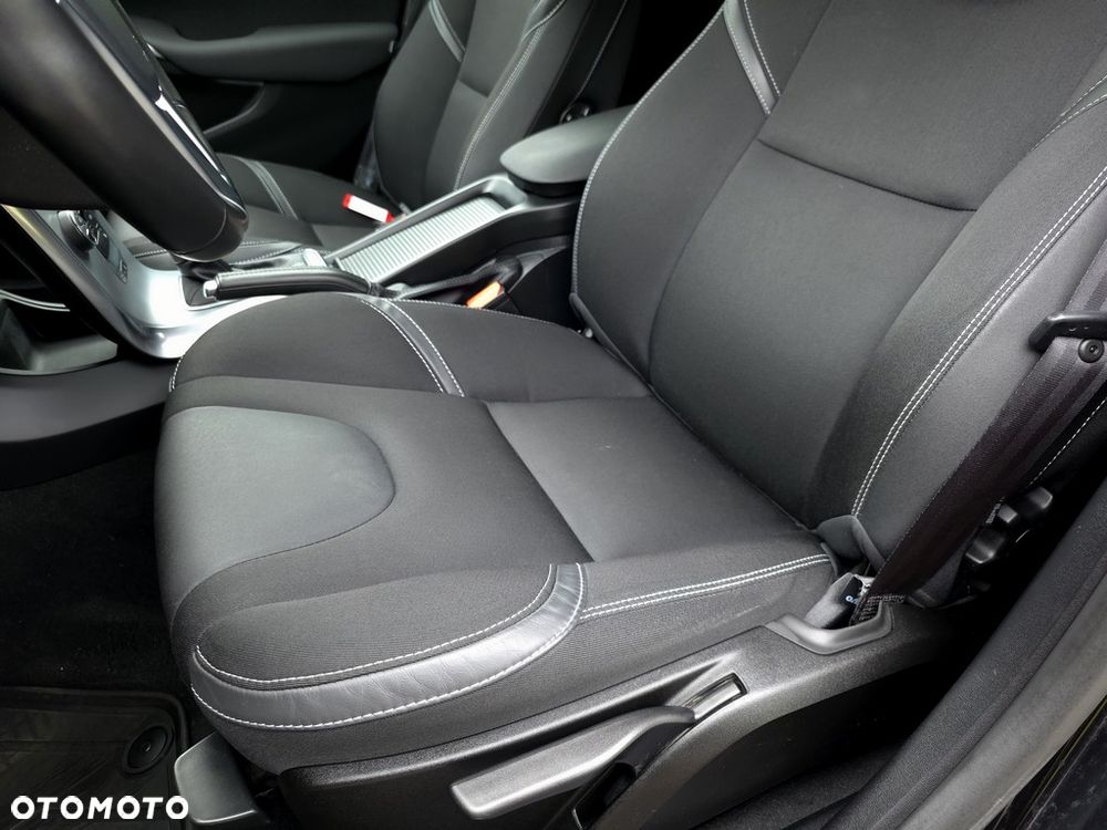 Volvo V40 D3 Drive-E Momentum - 16