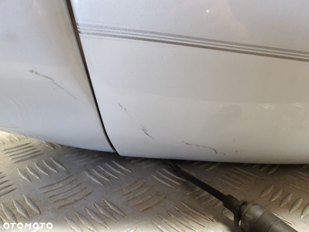 Kufer centralny kompletny YAMAHA XVZ 1300 ROYAL STAR VENTURE 99-13r   PN. 4XY-W2846-00 - 14