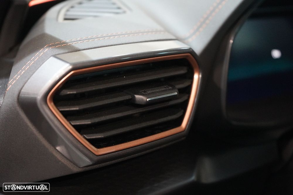 Cupra Formentor 1.5 e-Hybrid DSG - 53