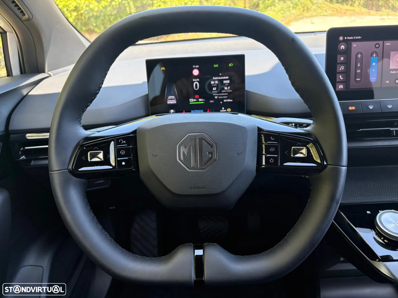 MG MG4 64 kWh Comfort - 16