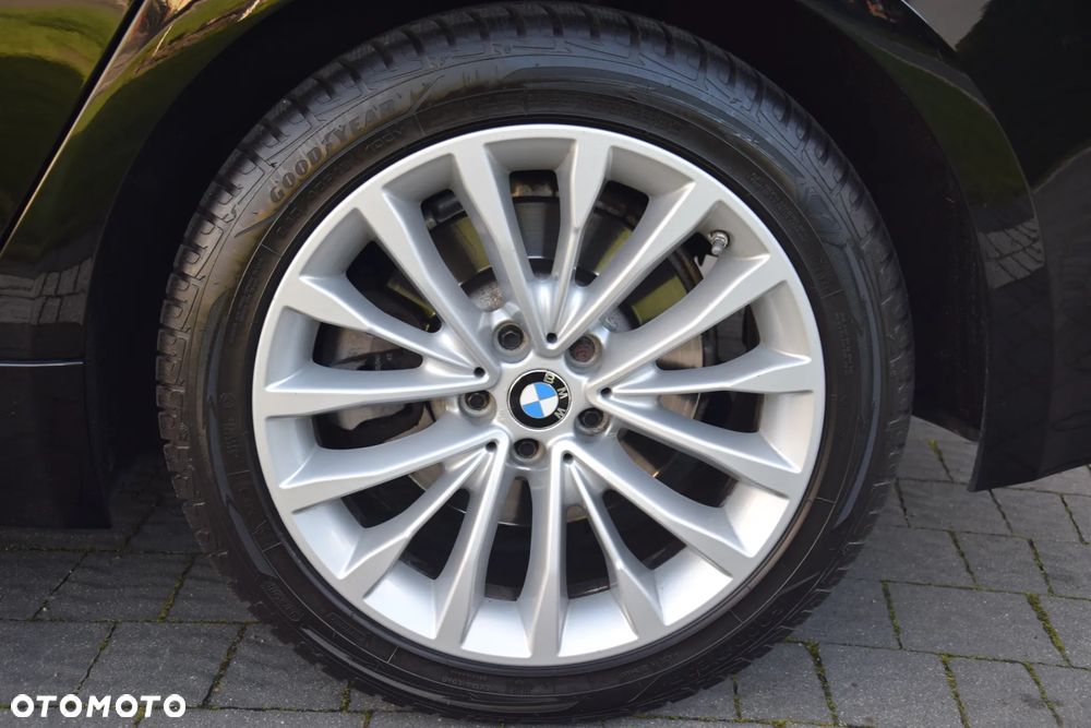 BMW Seria 5 520d xDrive Luxury Line - 33