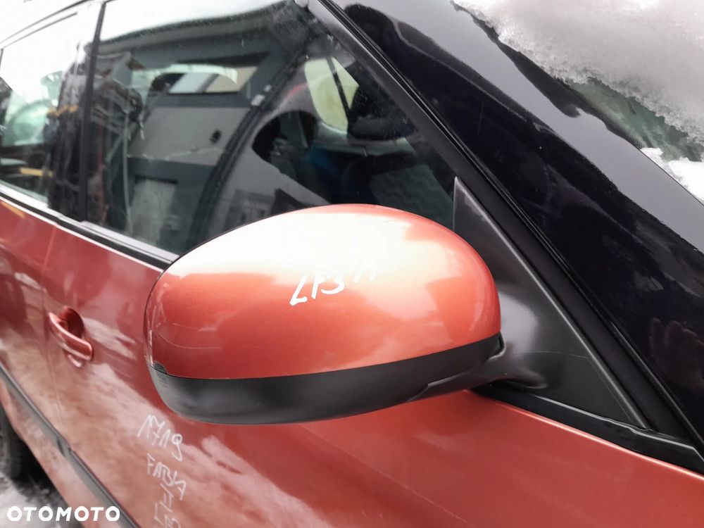 SKODA FABIA II LUSTERKO PRAWE PRZEDNIE PRAWY PRZÓD KOLOR: LF3H - 1