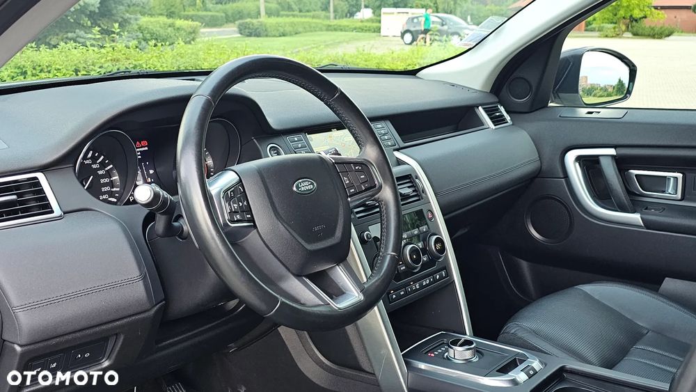 Land Rover Discovery Sport 2.0 TD4 HSE Luxury - 24