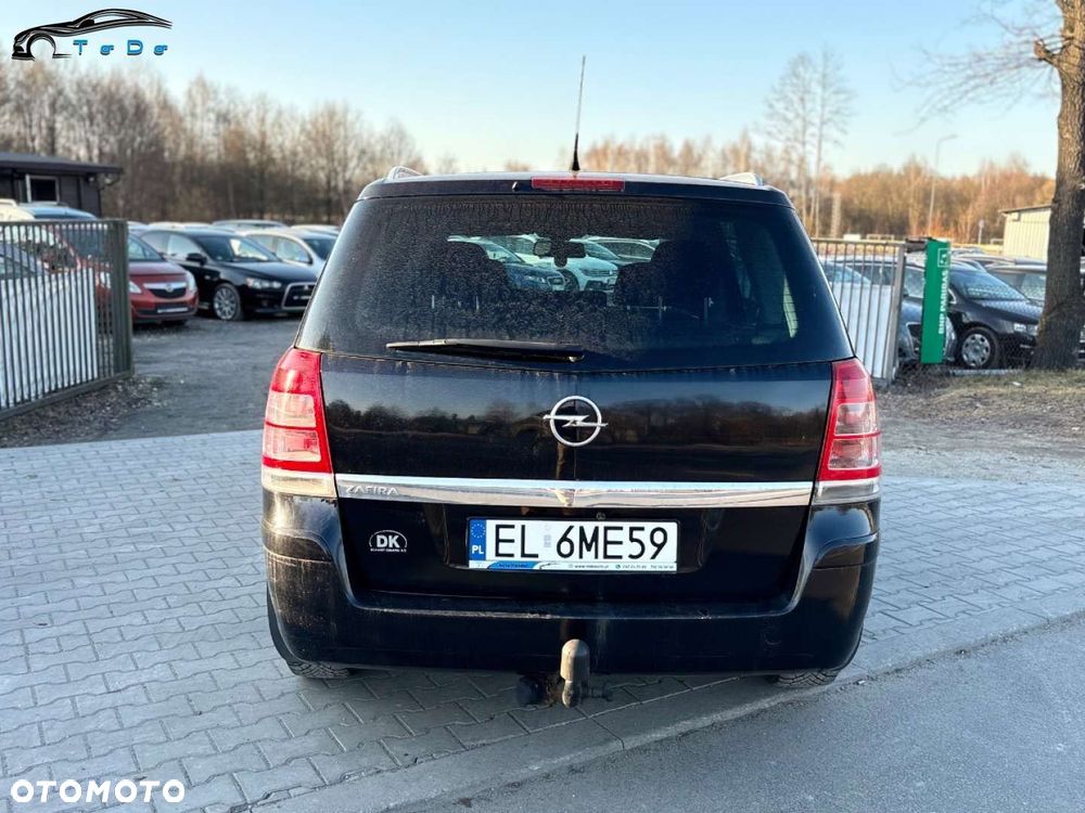 Opel Zafira 1.8 Cosmo - 30