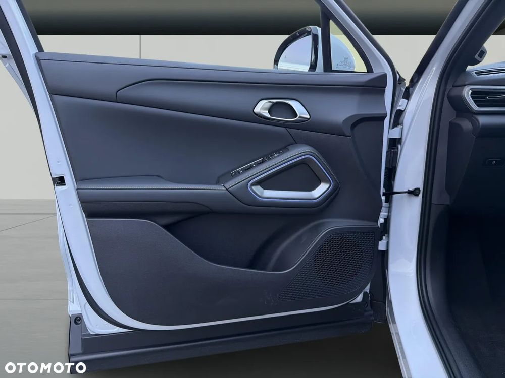 BYD Atto 2 DM-i - 12