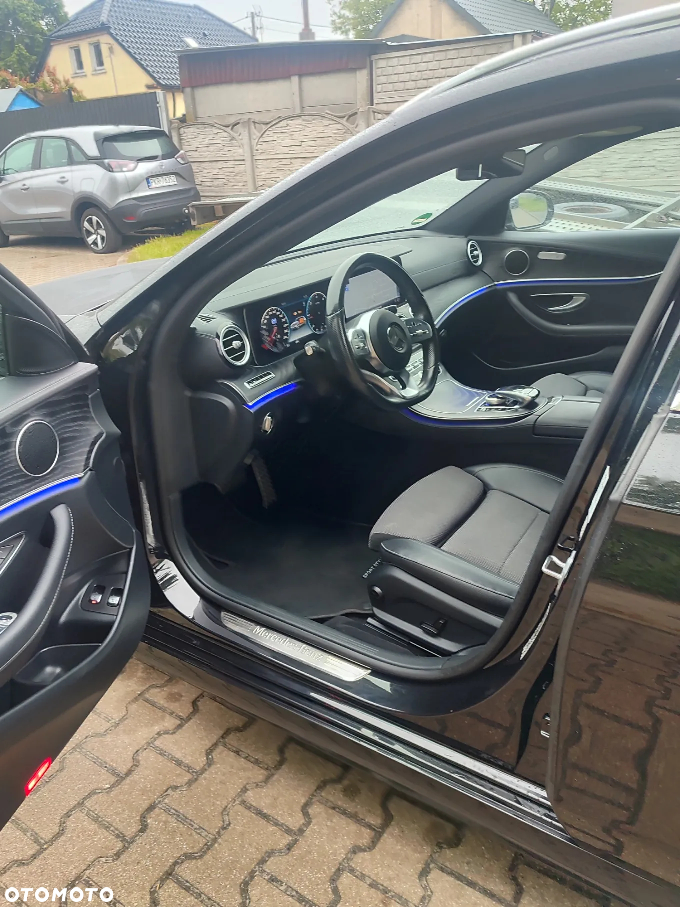 Mercedes-Benz Klasa E 300 d T 9G-TRONIC - 22