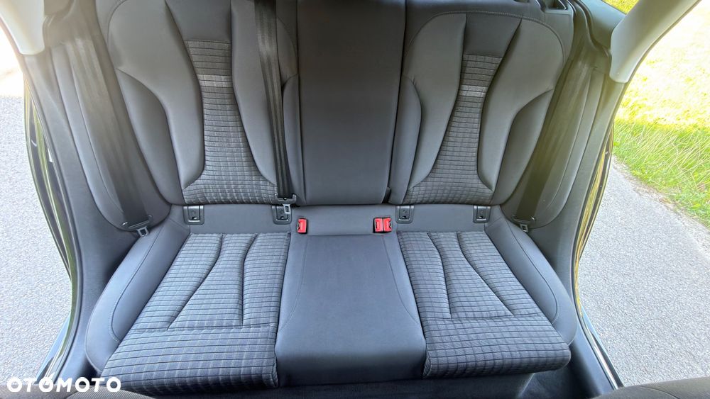 Audi A3 Sportback 1.8 TFSI S tronic S line Sportpaket - 7