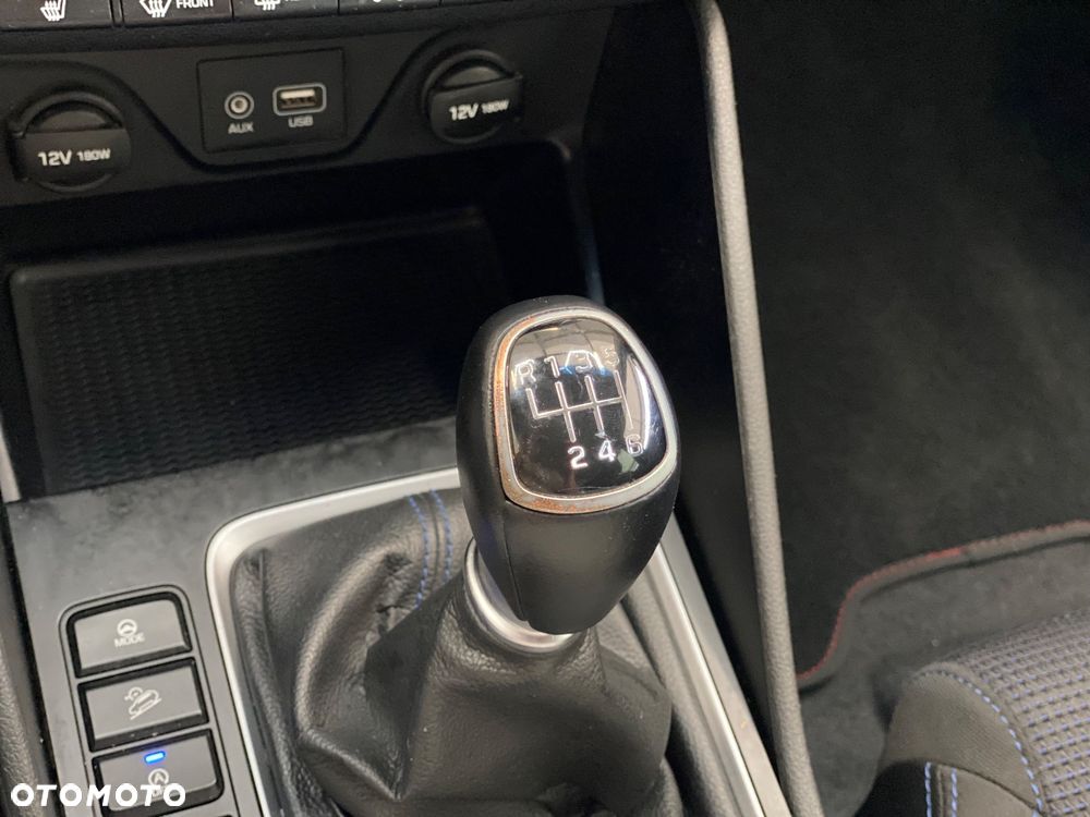 Hyundai Tucson 1.6 GDI BlueDrive Design 2WD - 26