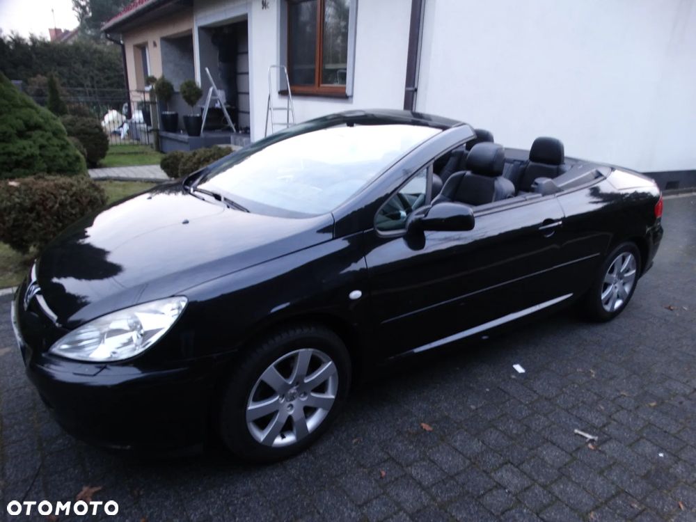 Peugeot 307 CC 1.6 Intense - 9