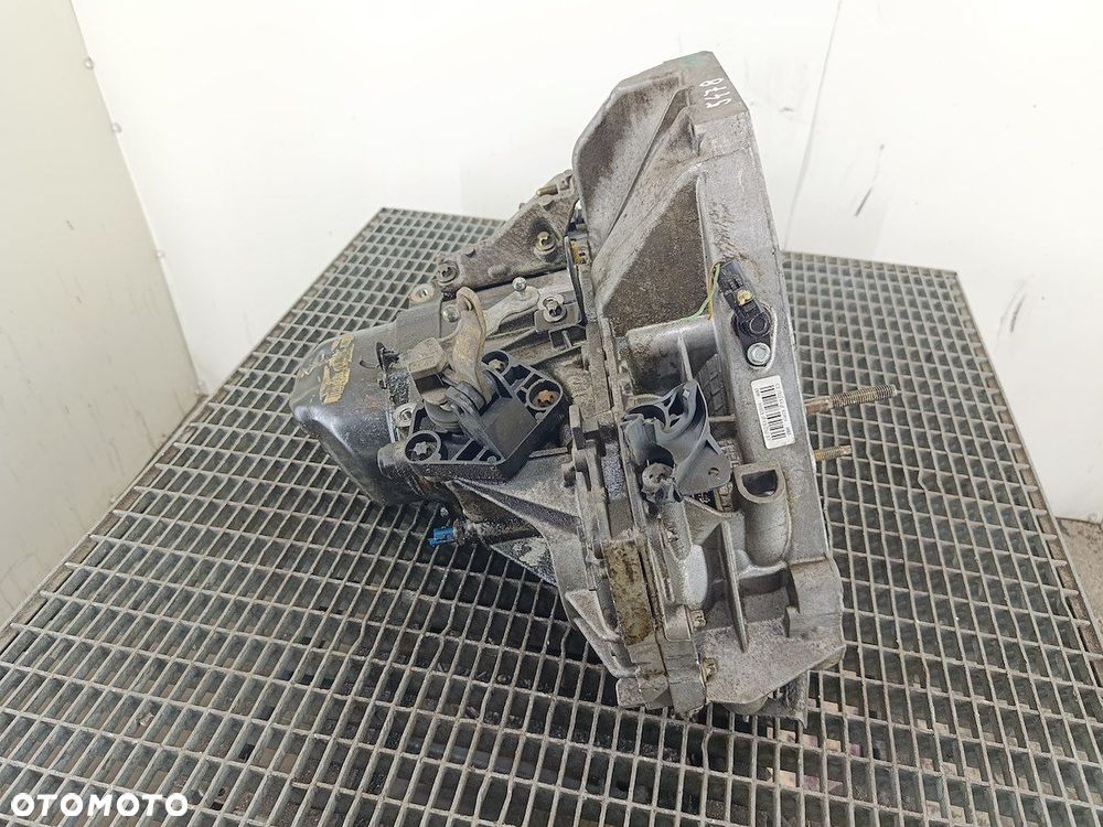 SKRZYNIA BIEGÓW MANUALNA 5 RENAULT CLIO III JH3131 1.6 16V 88KM - 5