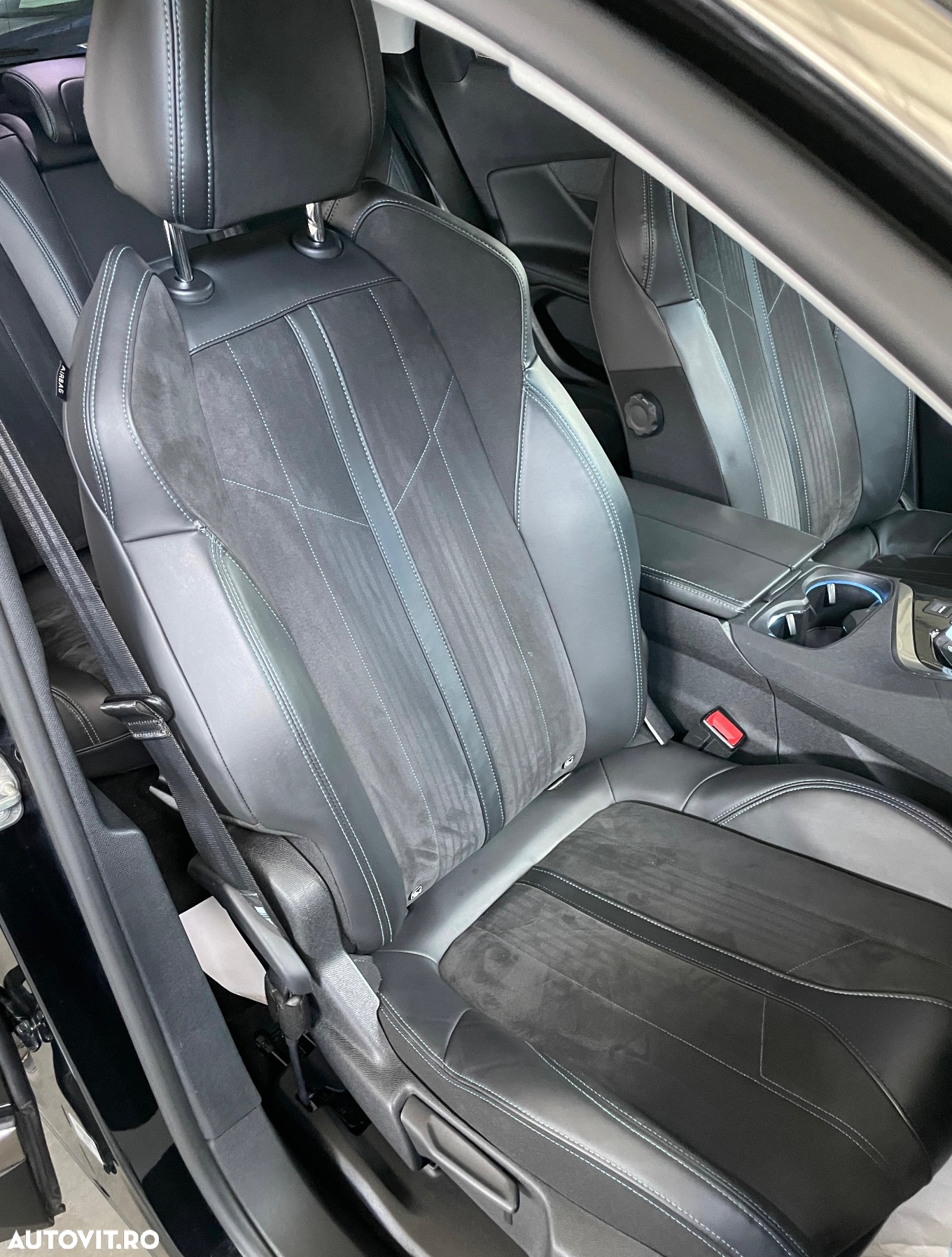 Peugeot 3008 1.6 THP EAT6 GT-Line - 36