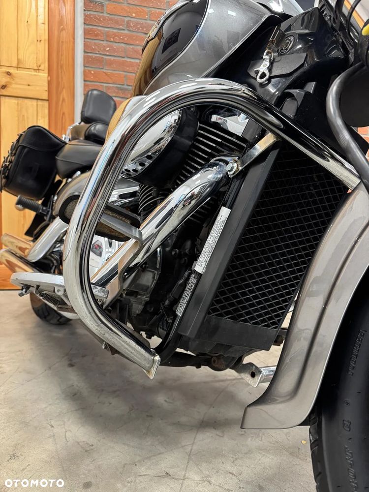 Suzuki VL 800 Volusia - Boulevard C50 - 11