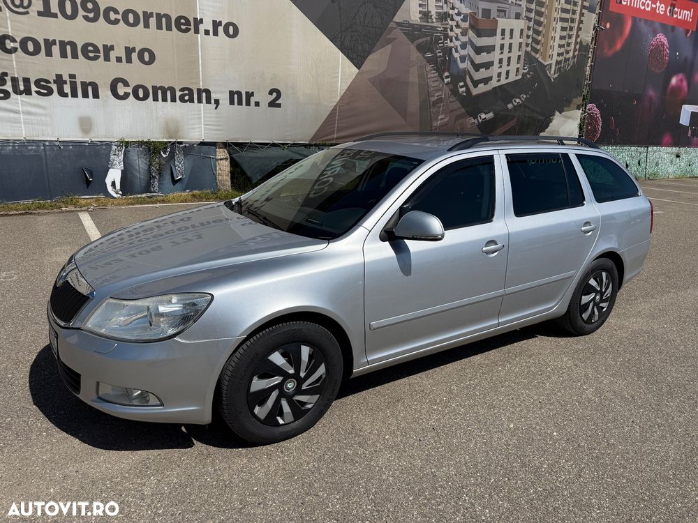 Skoda Octavia 1.6 TDI Ambiente DSG - 2