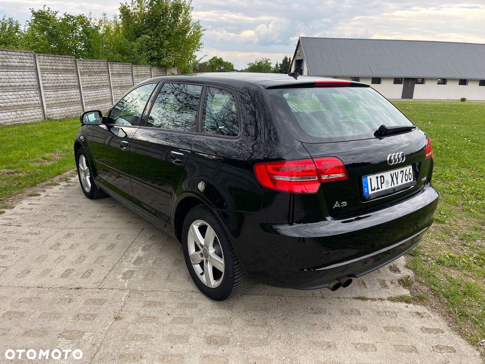 Audi A3 Sportback - 4