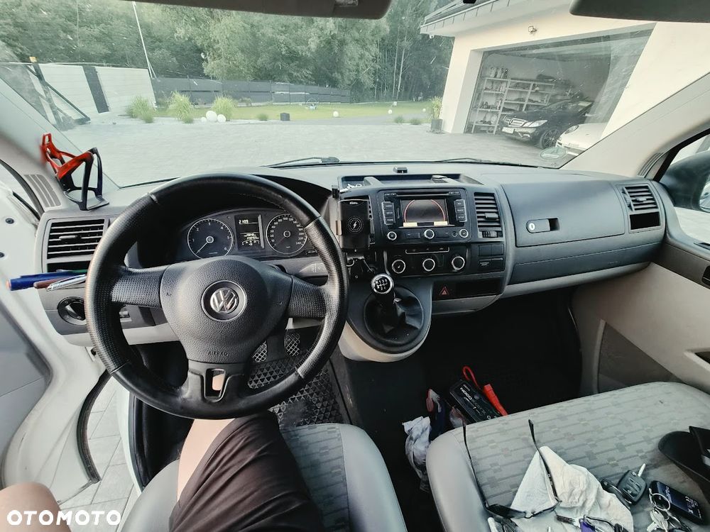 Volkswagen Transporter - 8