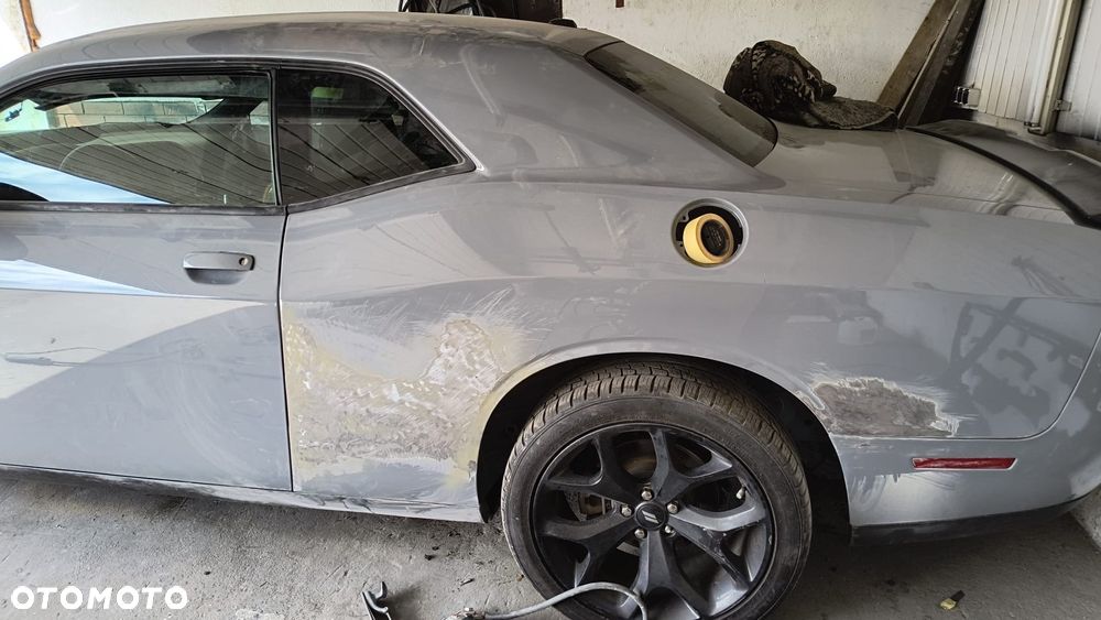 Dodge Challenger 3.6 GT AWD - 12