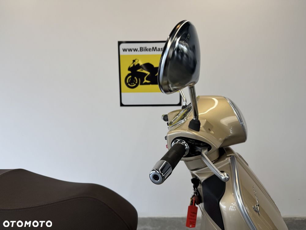 Vespa GTS - 10