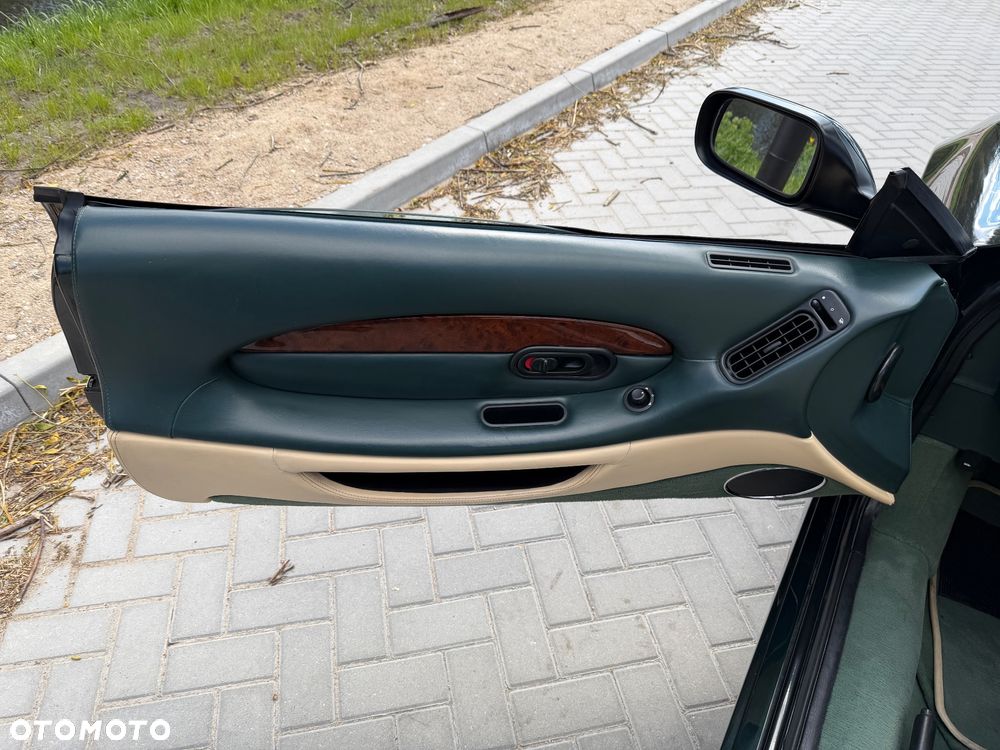 Aston Martin DB7 - 29