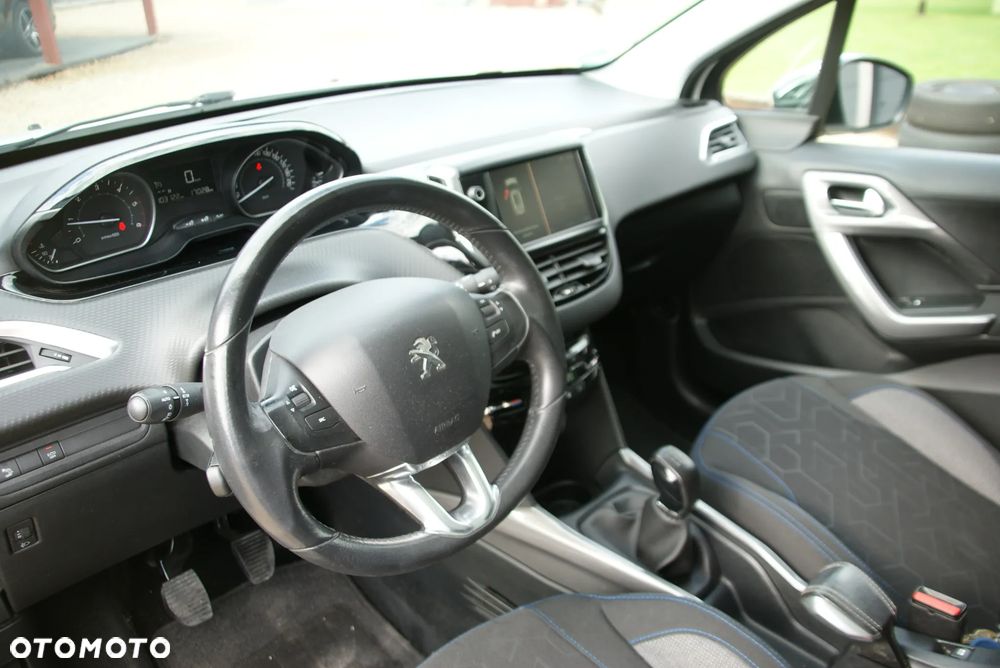 Peugeot 2008 BlueHDi 100 STOP & START Style - 14