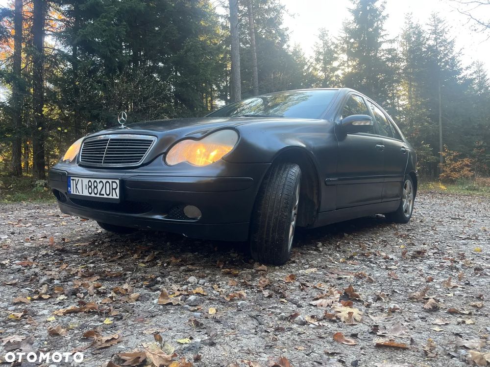 Mercedes-Benz Klasa C 220 CDI Elegance - 3