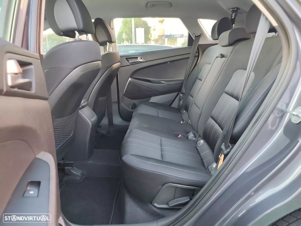 Hyundai Tucson blue 1.7 CRDi 2WD Advantage - 28