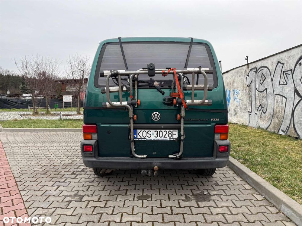 Volkswagen Transporter - 4