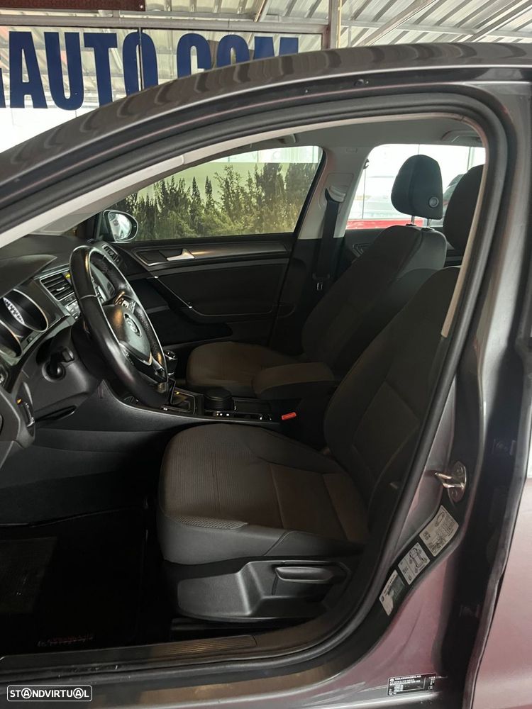 VW Golf 1.6 TDI R-Line - 24