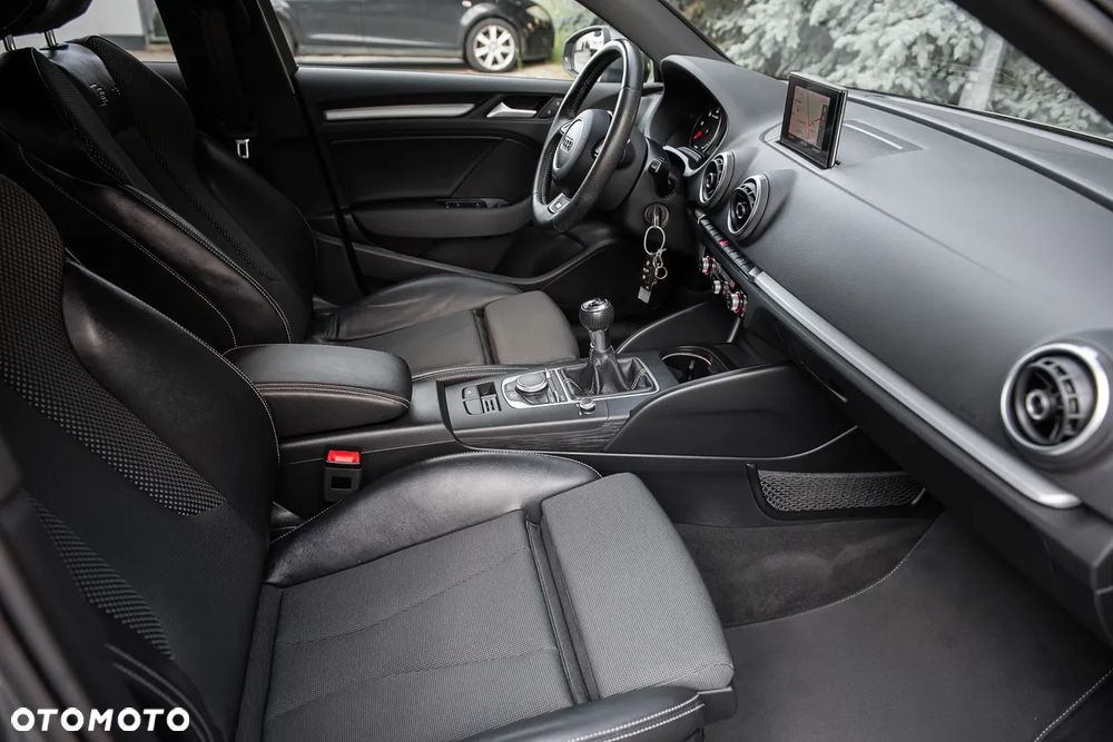 Audi A3 Limousine 1.6 TDI (clean diesel) S line Sportpaket - 30