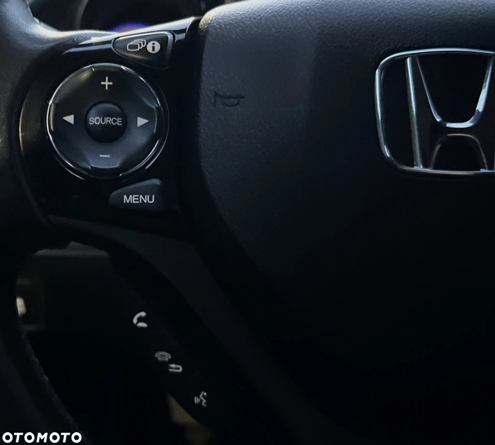 Honda Civic 1.8 Executive Navi ADAS II - 26