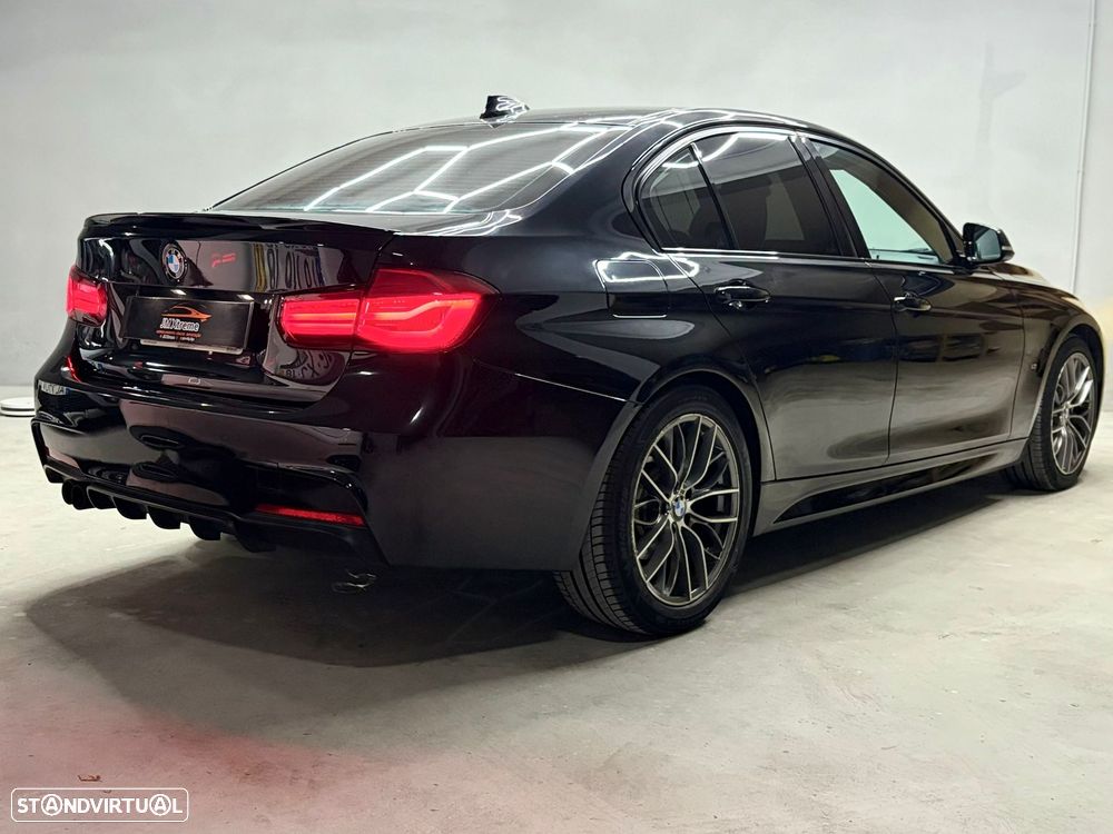 BMW 330 e iPerformance M Sport - 2