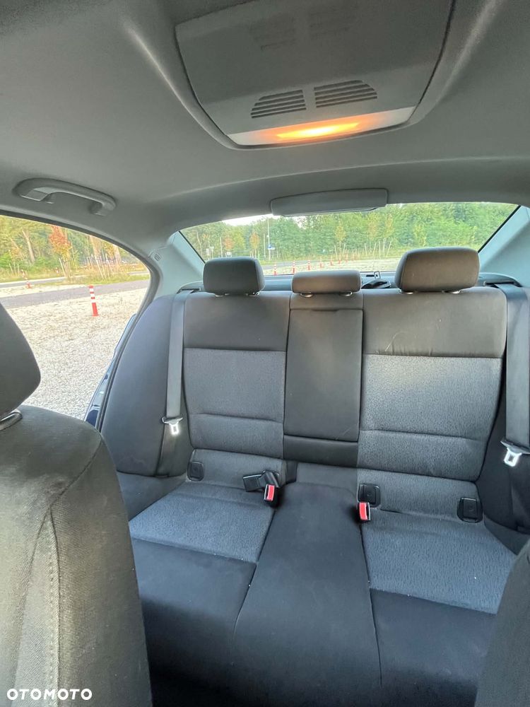 BMW Seria 3 320d - 9