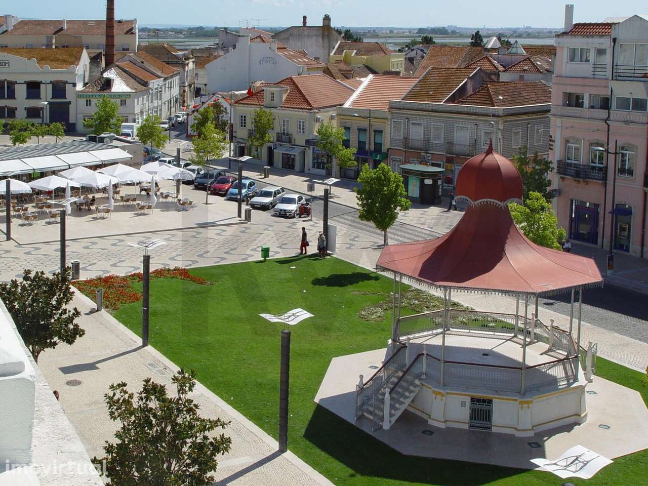 Moradia para Remodelar no centro Montijo, com logradouro - Grande imagem: 3/3