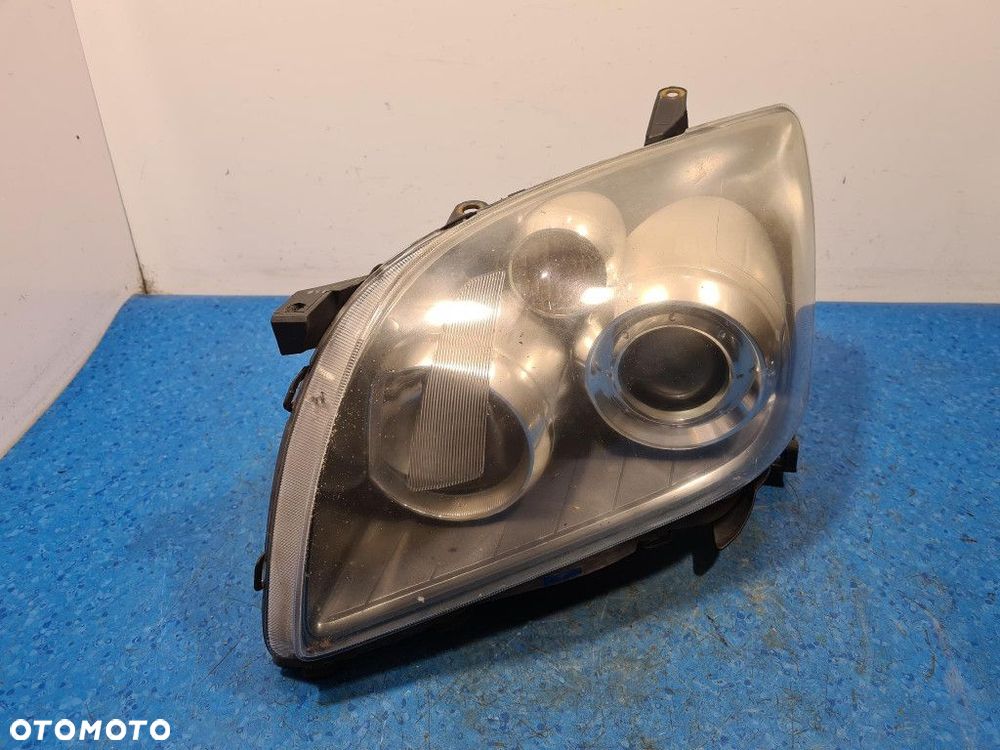 TOYOTA AVENSIS T25 LIFT XENON REFLEKTOR LEWY - 1
