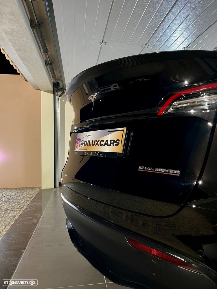 Tesla Model Y Performance Tração Integral - 16