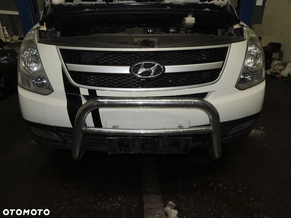 Zderzak przód Hyundai H1 II '09 - 6