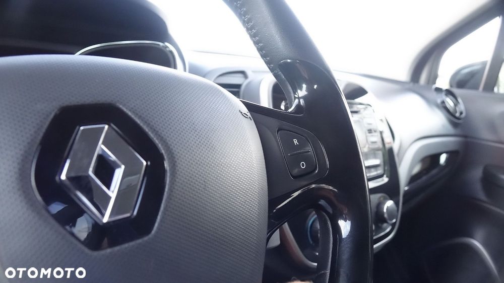 Renault Captur - 36