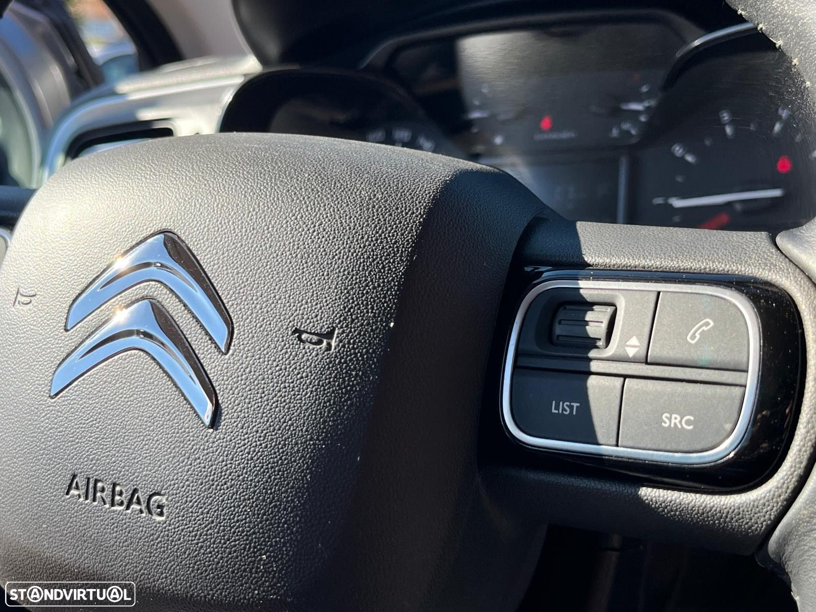 Citroën C3 1.2 PureTech Shine Pack EAT6 - 16