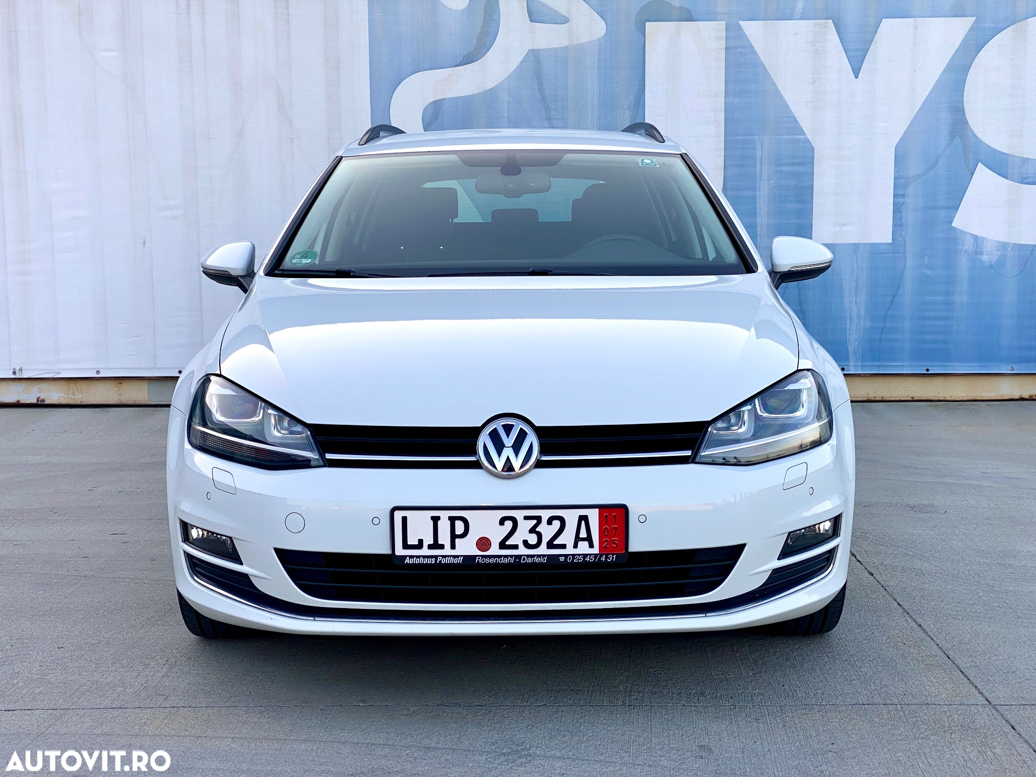 Volkswagen Golf 1.6 TDI BlueMotion Technology Lounge - 11