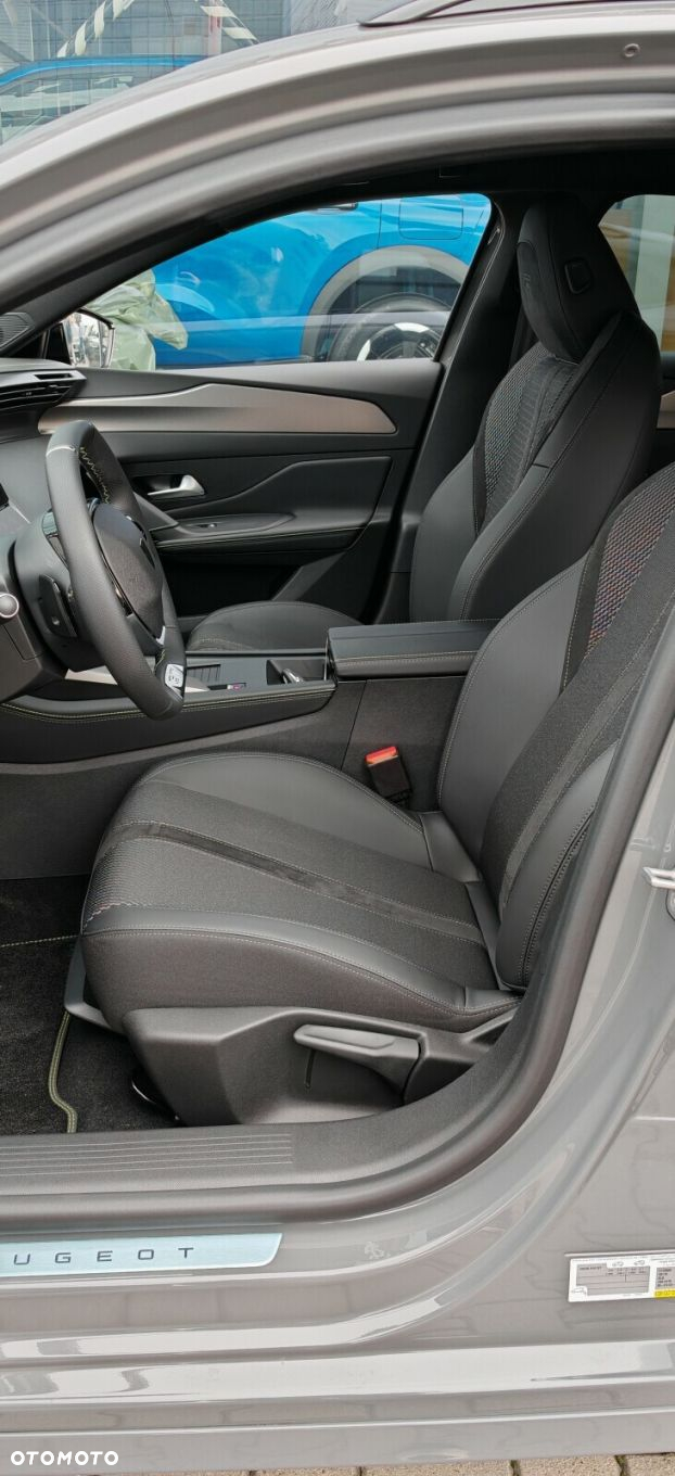 Peugeot 308 - 11