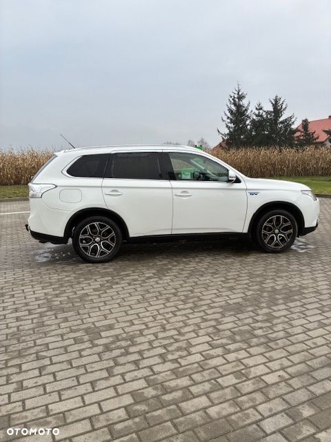 Mitsubishi Outlander 2.0 4WD - 1