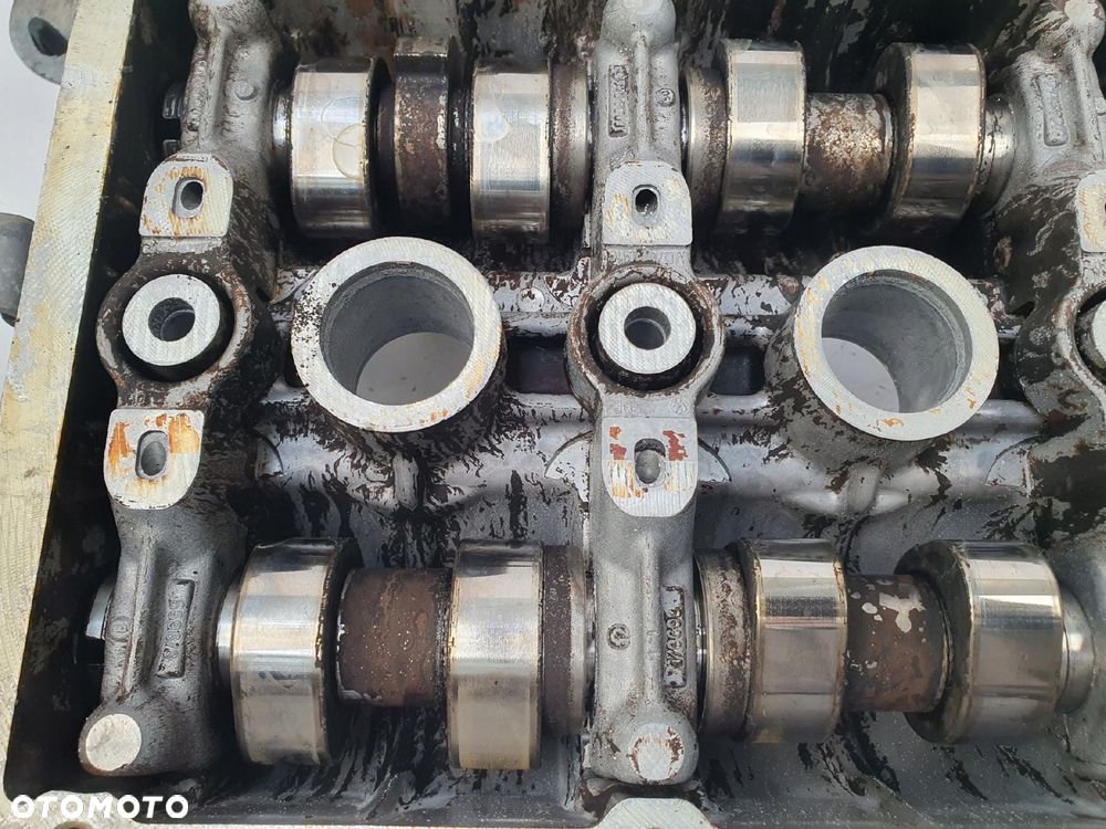 POKRYWA ZAWORÓW VW Polo IV 1.2 12V wałki rozrządu 03E103475T - 11