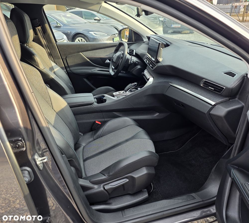 Peugeot 3008 1.6 PureTech Hybrid PHEV Allure Pack S&S EAT8 - 16