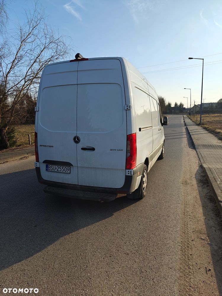 Mercedes-Benz SPRINTER - 4
